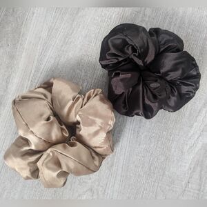 kitsch Satin Sleep Pillow Scrunchies